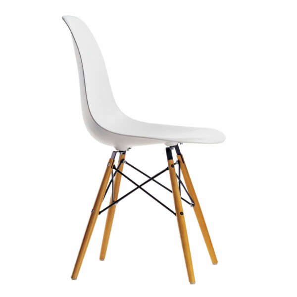 Vitra - Eames Plastic Side Chair DSW