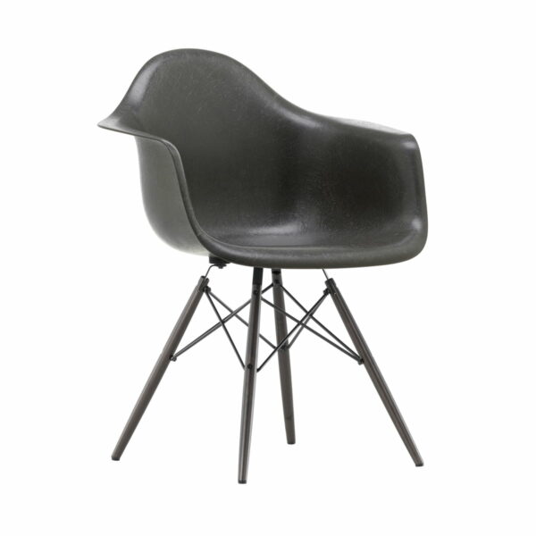 Vitra - Eames Fiberglass Armchair DAW