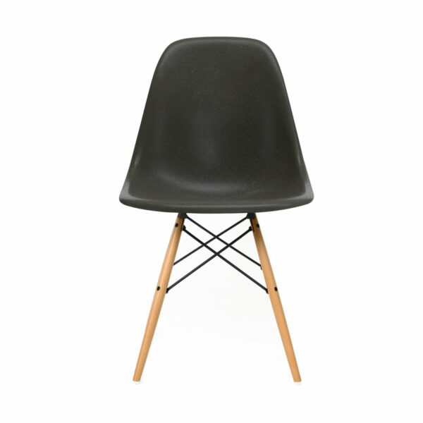 Vitra - Eames Fiberglass Side Chair DSW