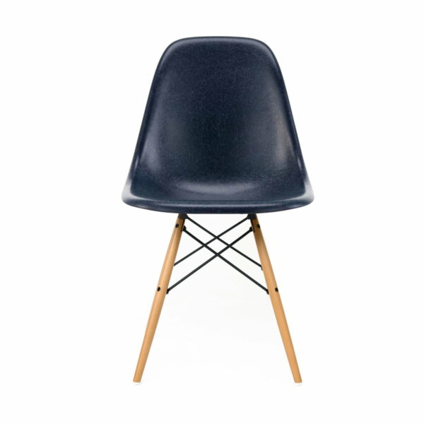 Vitra - Eames Fiberglass Side Chair DSW