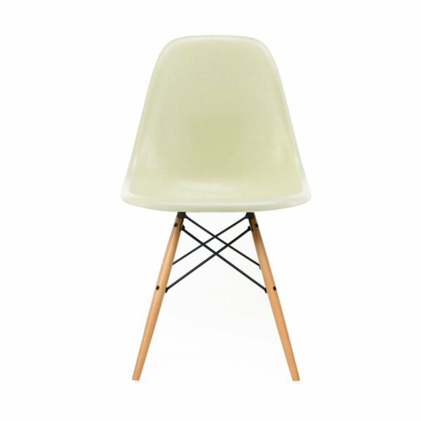 Vitra - Eames Fiberglass Side Chair DSW