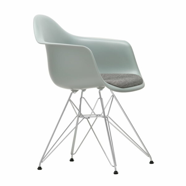 Vitra - Eames Plastic Armchair DAR mit Sitzpolster